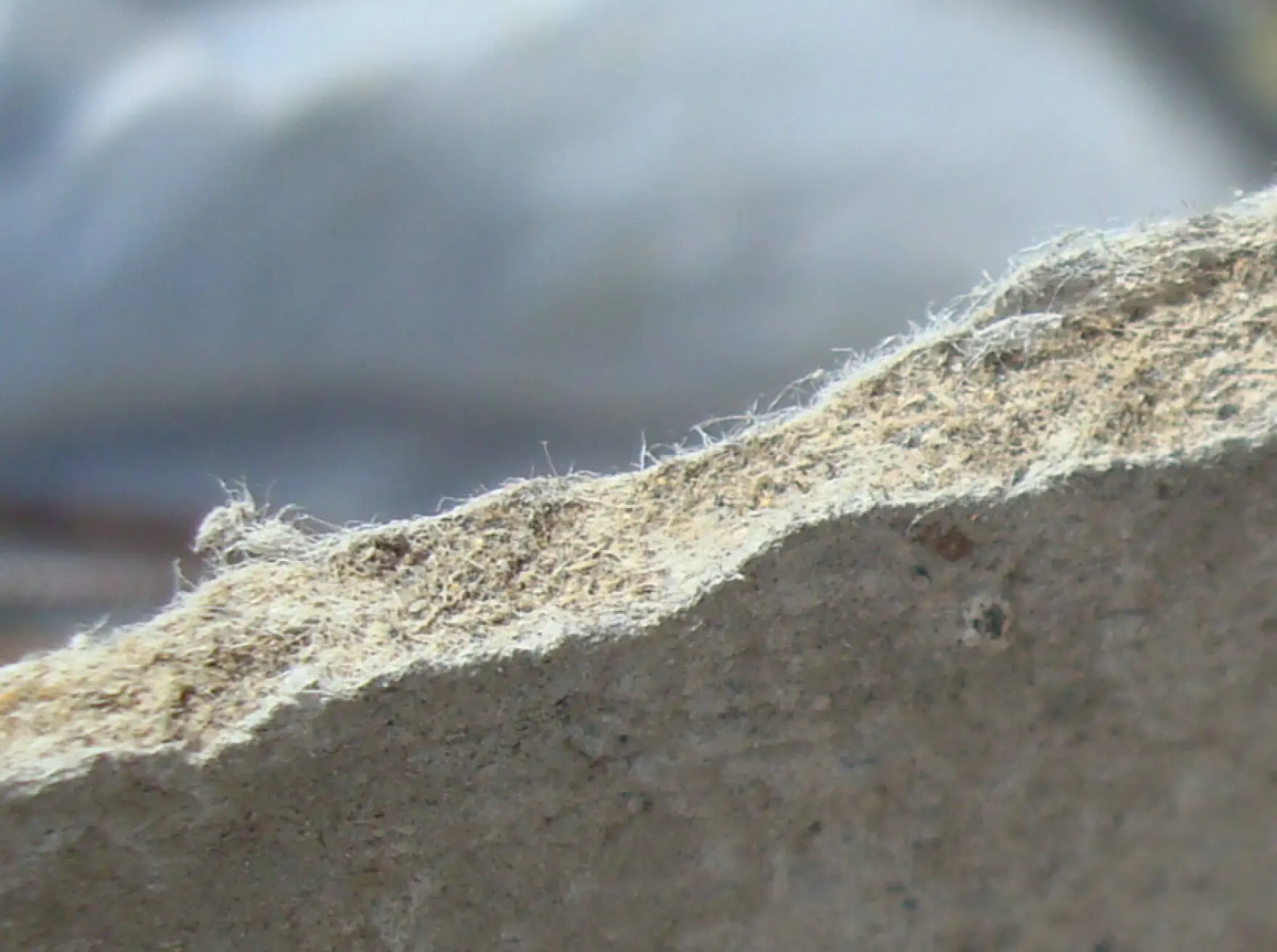 Flocage amiante : pratique dangereuse pour la santé humaine